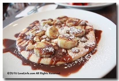 Chocolate Pizza with Banana Slices