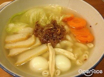 Macaroni soup