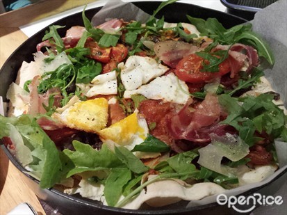 The English Breakfast pizza