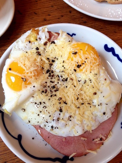 Sunny side ups