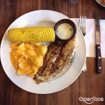 Grilled fish with herb